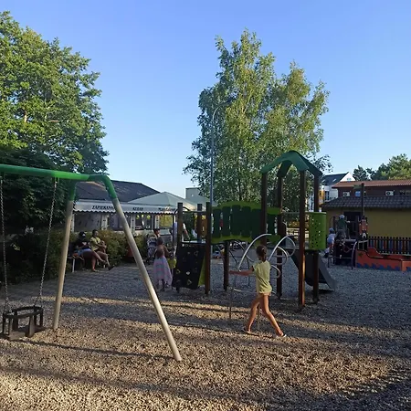 Nad Morzem Osrodek Baltica, * فيتشه